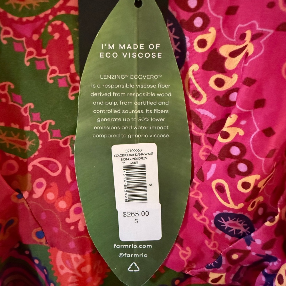 NWT Farm Rio Bandana midi dress
Vibrant Multicolor Wrap Dress - Picture 12 of 14